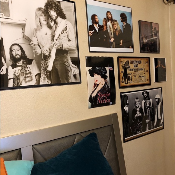 STEVIE NICKS Vintage Fleetwood Mac 8X10 Framed Photo - Picture 4 of 6